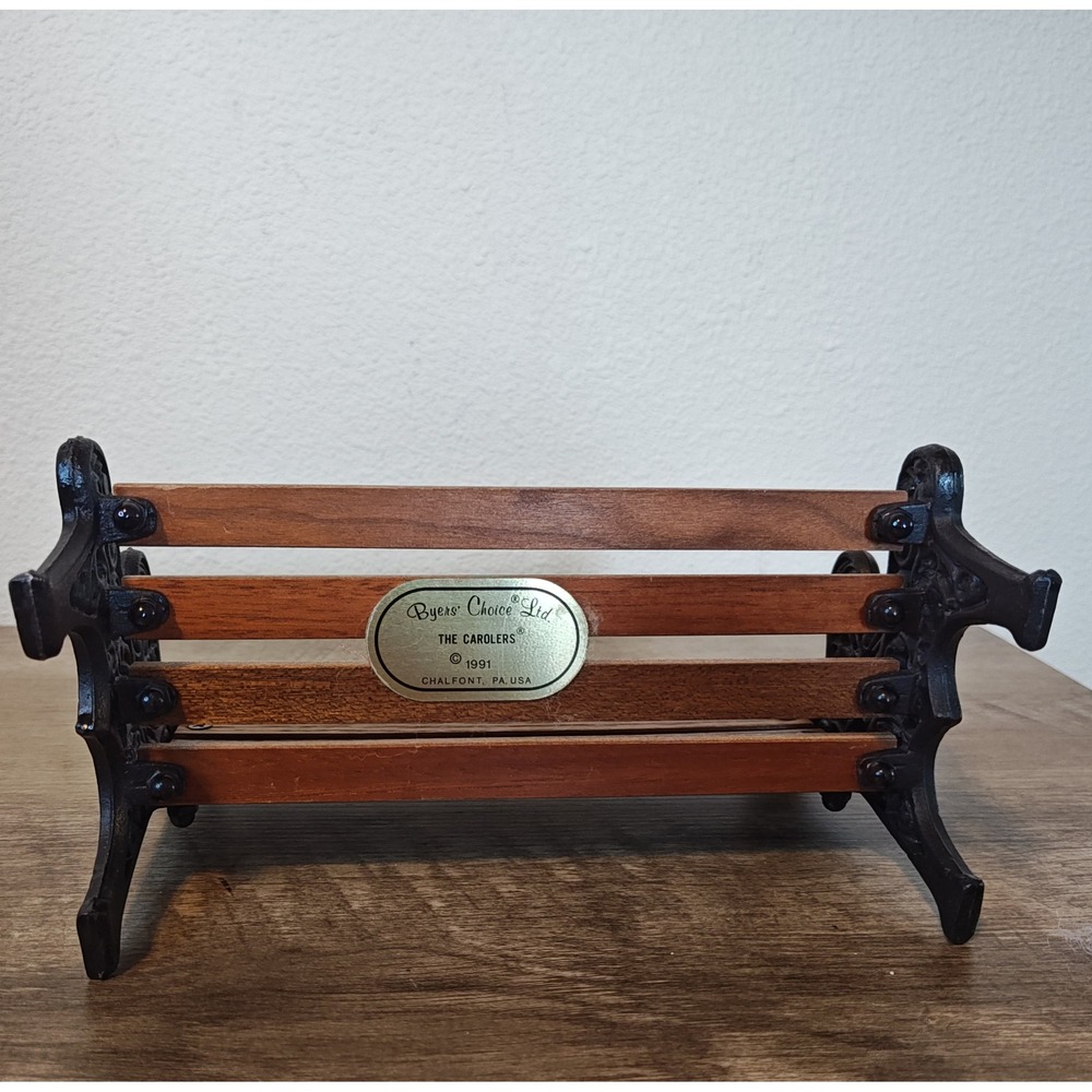 VTG 1991 Byers Choice "The Carolers" Woman/Cast Iron Bench 9in. w/Apple Crate - Picture 9 of 14